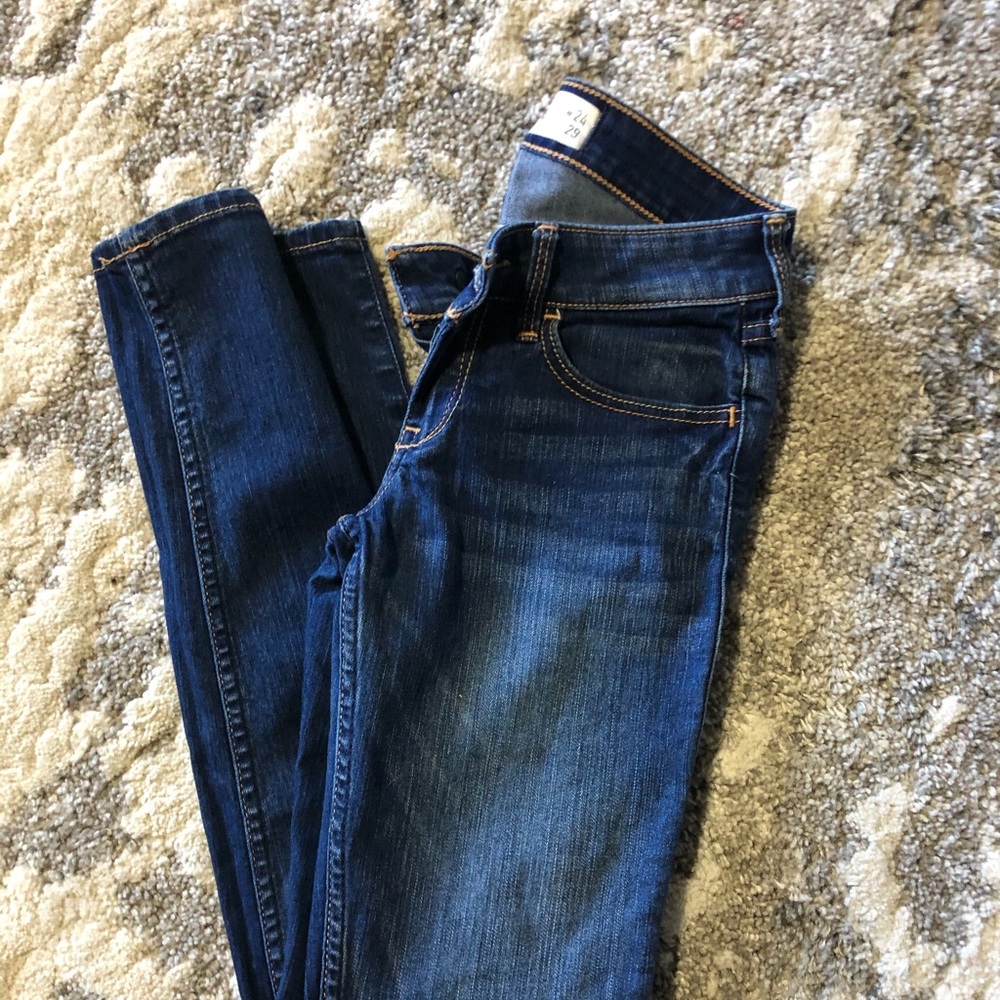 Hollister skinny jeans. Size: 0- reg
